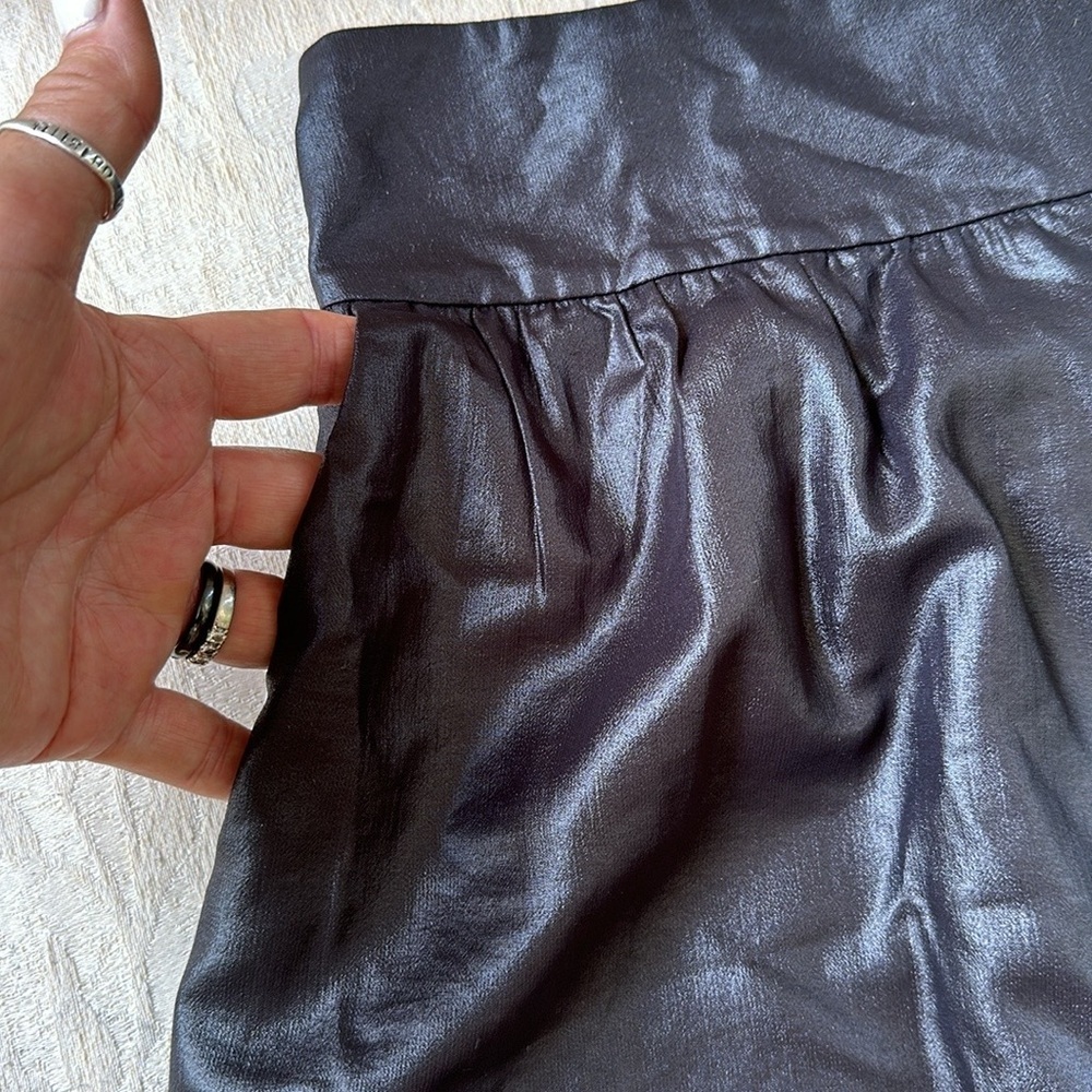 AX ARMANI  EXCHANGE SHEEN BLACK‎ SILKY PLEATED SHORTS​​​ - Picture 4 of 6